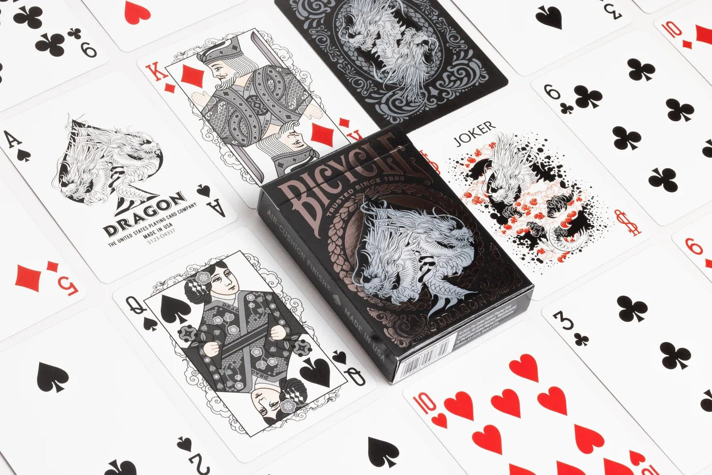 Brain Games LV Klasiskās spēles BICYCLE BLACK DRAGON STANDARD INDEX