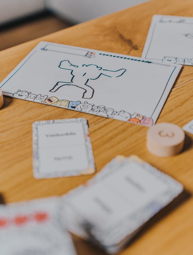 Brain Games galda spēles Catch Sketch (LV)