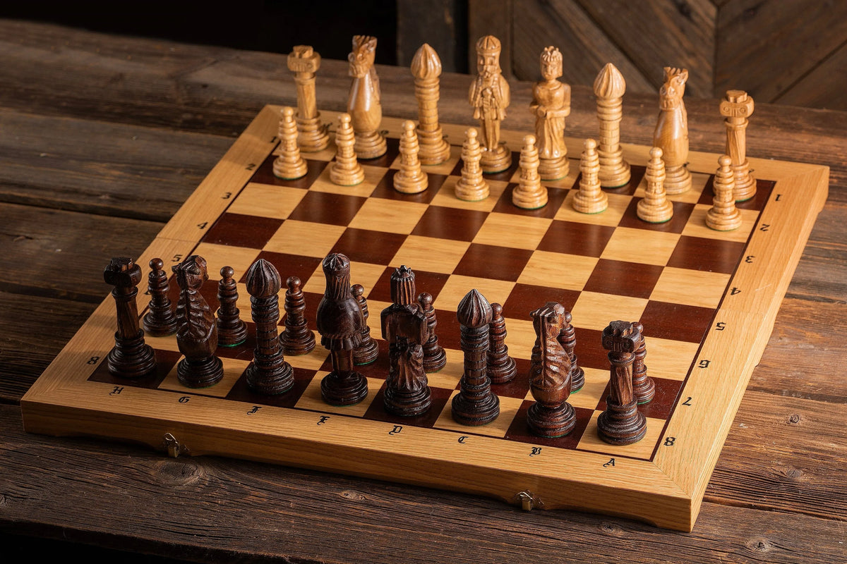 Brain Games LV OAK chess HAND CARVED