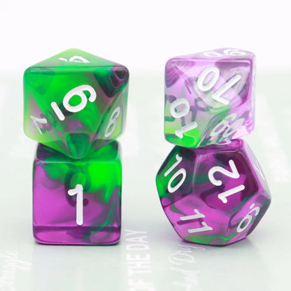 Würfelset Transparent: Violet Evergreen (7)