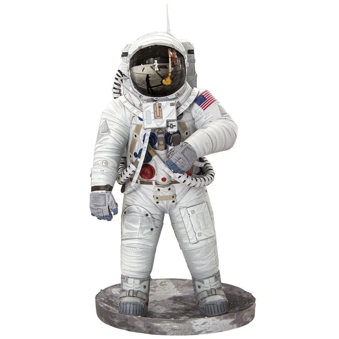 n/a n/a Apollo 11 Astronaut