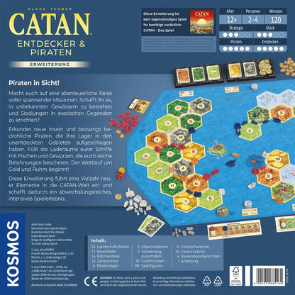 CATAN Entdecker & Piraten paplašinājuma kaste ar spēles laukumu, krāsainiem heksagoniem, kuģiem un spēļu figūriņām.