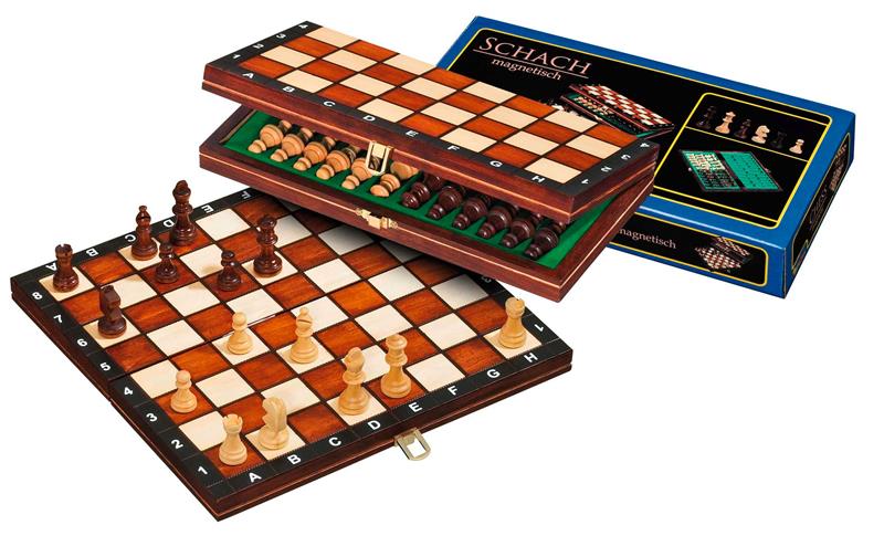 Brain Games LV Chess Set, magnetic, 30 mm field