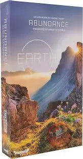 Galda spēles Earth Abundance paplašinājuma kaste ar kalnu ainavu, saullēktu un ziediem uz vāka.