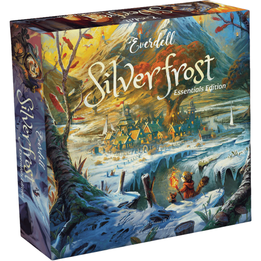 Everdell Silverfrost Essentials Edition galda spēles kaste ar ziemīgu ilustrāciju un mazu dzīvnieciņu ar lāpu sniegā.