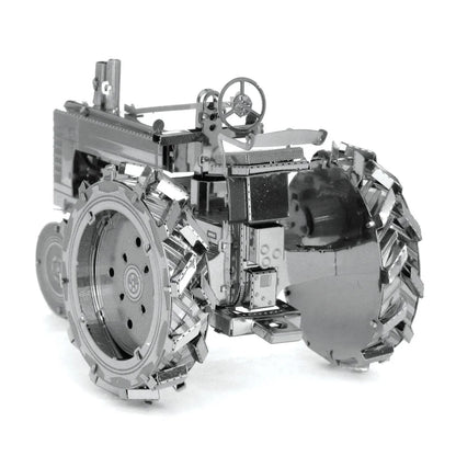 Brain Games LV Mēroga modelis Farm Tractor, metāla konstruktors