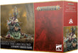 Warhammer Age of Sigmar Festus Līhlorda plastmasas miniatūra uz zaļas radības ar detalizētiem Nurgle armijas elementiem.