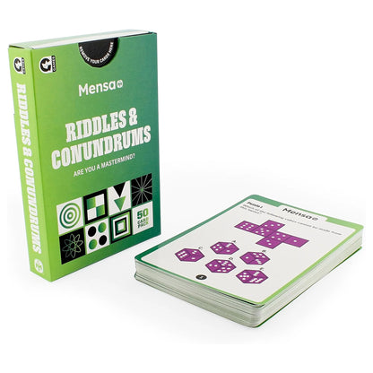 Mensa Riddles & Conundrums kāršu spēle zaļā iepakojumā ar 50 divpusējām loģikas uzdevumu kartītēm.