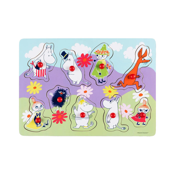 Krāsaina koka puzle ar 9 izņemamiem Muminu tēlu gabaliņiem un ērtiem sarkaniem rokturiem bērniem no 1 gada vecuma.