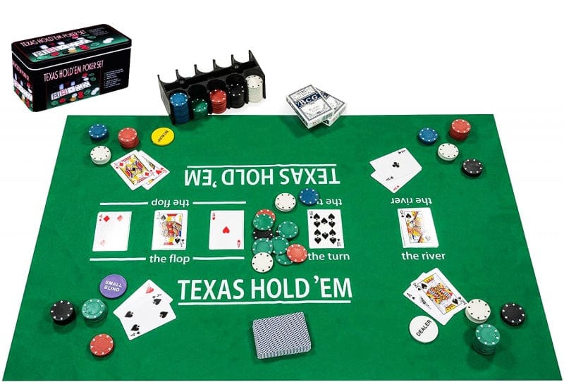 Brain Games LV Poker set with cards, mat and 200 chips in box