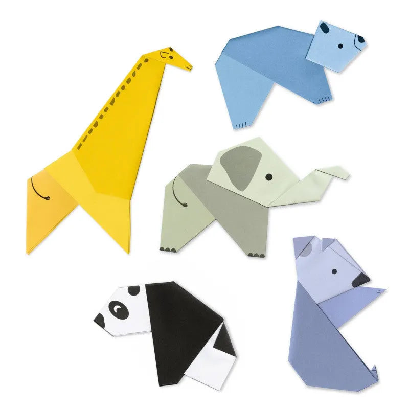 Krāsainas origami dzīvnieku figūriņas no papīra: žirafe, zilonis, panda un lāči radošai nodarbei.