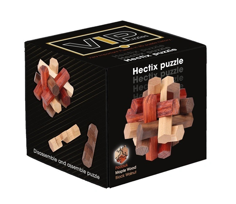 Stjuarta Kofina Hectix 3D koka loģikas spēle no padauk, kļavas un melnā riekstkoka detaļām melnā iepakojumā.