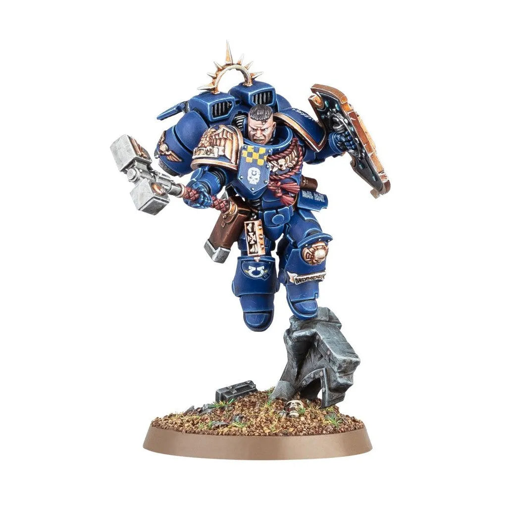 S/M: CAPTAIN W/JUMP PACK & RELIC SHIELD